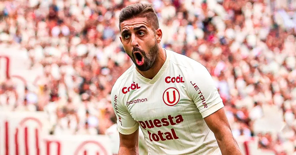 Urruti festejando con Universitario. (Foto: Universitario Prensa)