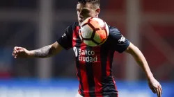 BUENOS AIRES, ARGENTINA - JULY 26: Bautista Merlini of San Lorenzo drives the ball during a second stage match between San Lorenzo and Deportes Temuco as part of Copa CONMEBOL Sudamericana 2018 at Pedro Bidegain Stadium on July 26, 2018 in Buenos Aires, Argentina. (Photo by Marcelo Endelli/Getty Images)