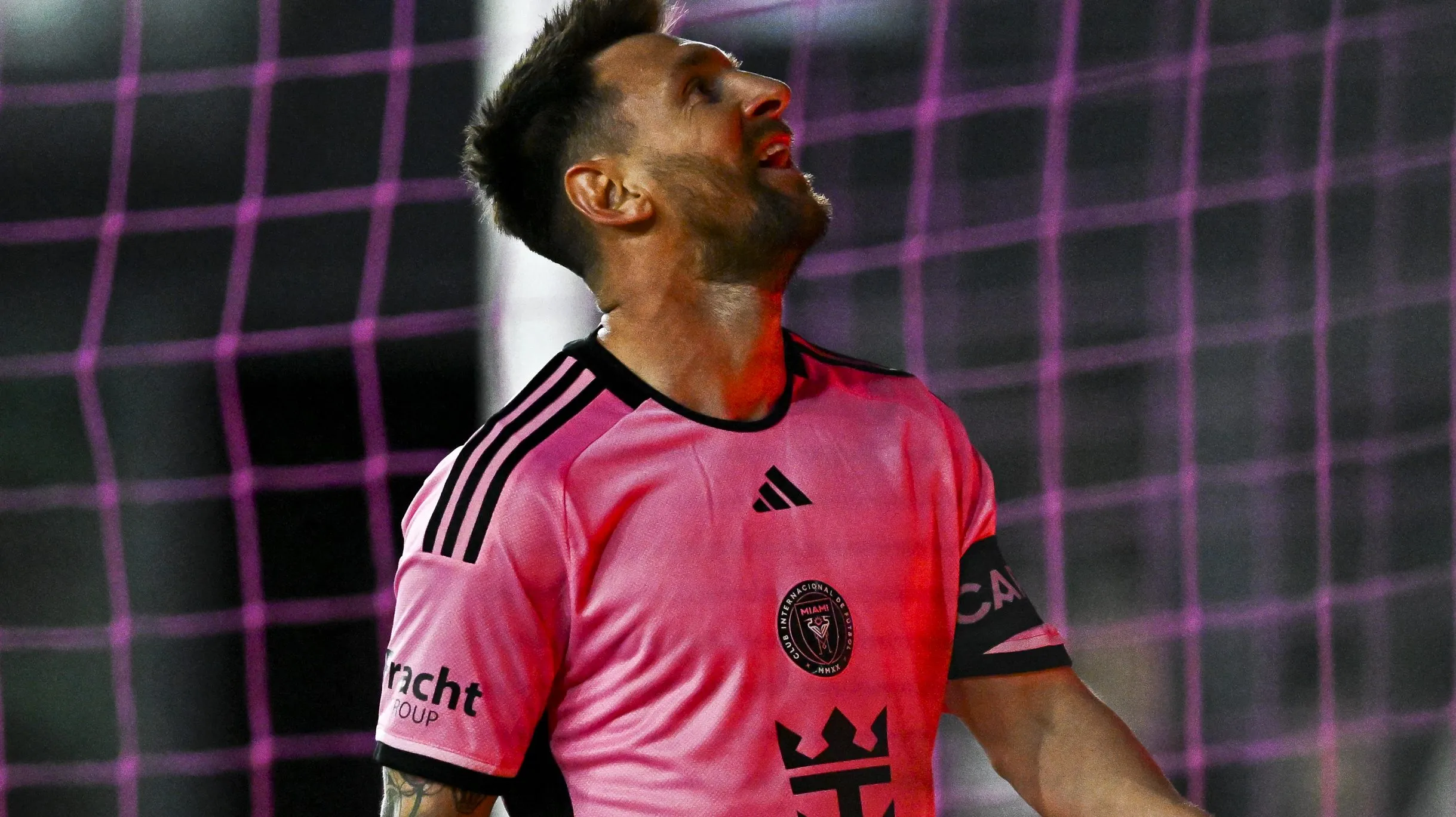 El lamento de Lionel Messi tras uno de sus intentos por marcar vs. Real Salt Lake. Getty Images.