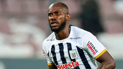 Alianza Lima y Cecilio Waterman.