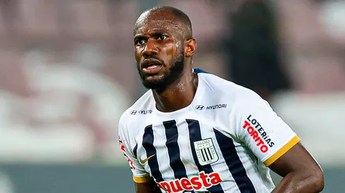 Alianza Lima y Cecilio Waterman.