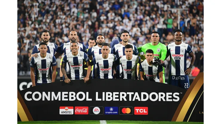 Carlos Zambrano, Hernán Barcos y Paolo Guerrero en Alianza Lima