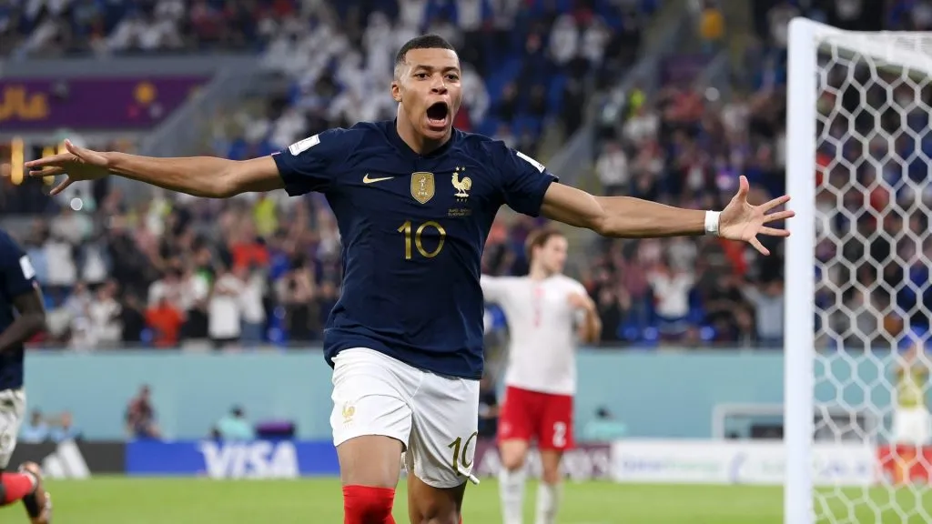 Mbappé usa la #10 en la Selección de Francia.