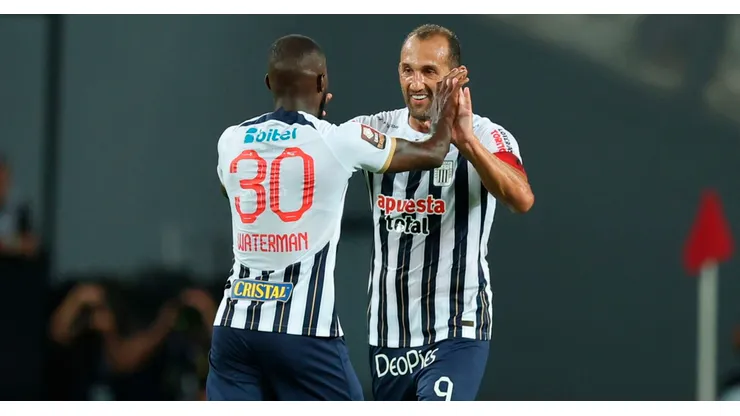 Alianza Lima y Hernán Barcos.