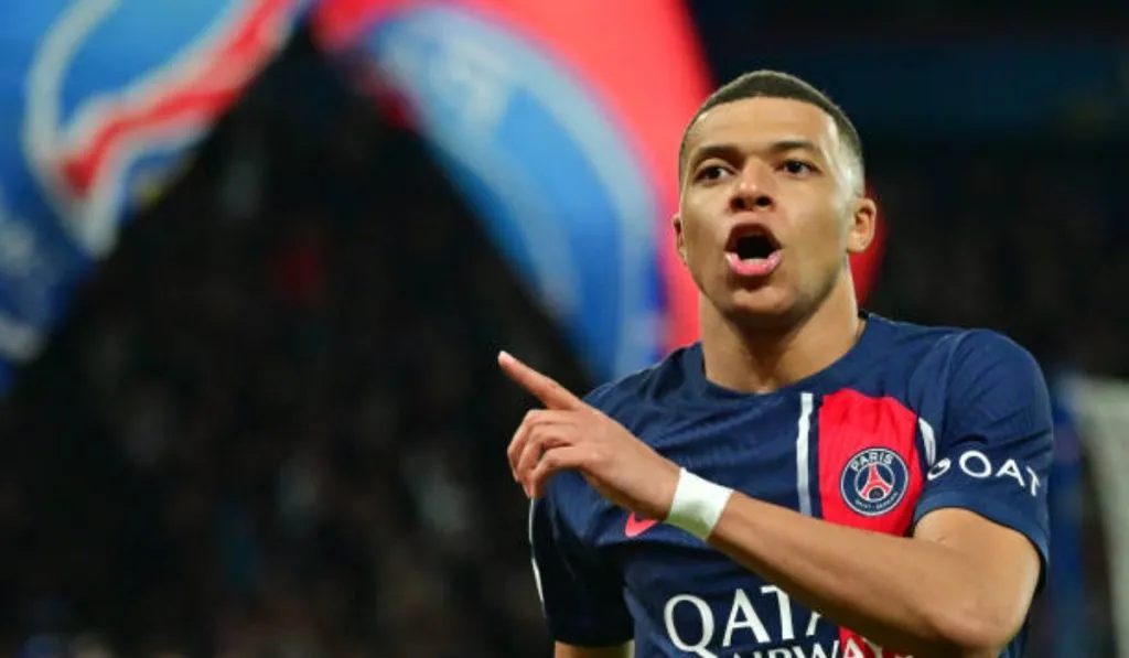 Kylian Mbappé celebra su gol ante Real Sociedad por la Champions: Getty
