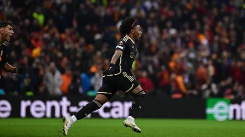 Angelo Preciado se manda un GOLAZO en la Europa League