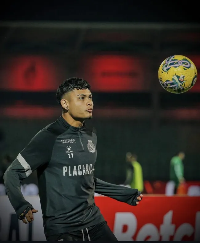 Jeriel De Santis entrenando con Boavista. (Foto: Twitter).