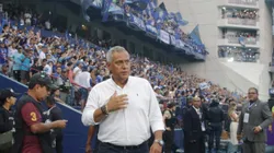 El DT tomó una drástica medida en Emelec