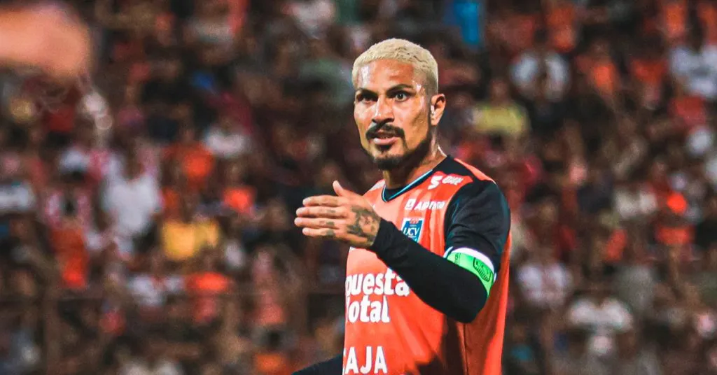 Paolo Guerrero jugando para César Vallejo. (Foto: César Vallejo Prensa)