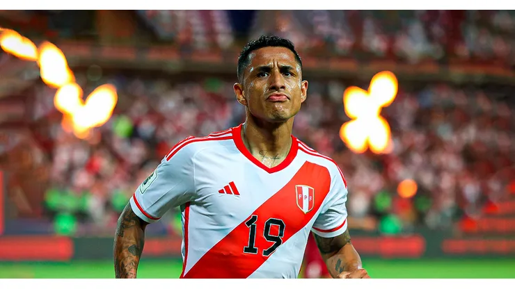 Yoshimar Yotún y Perú.