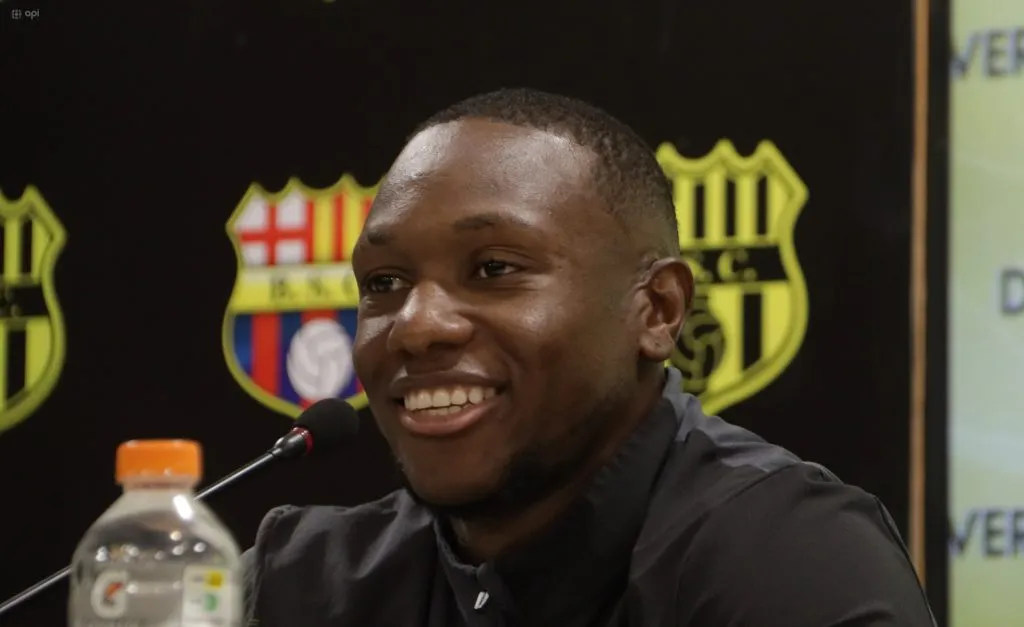 Aníbal Chalá firmó contrato con Barcelona SC hasta finales de 2027. (Foto: API)