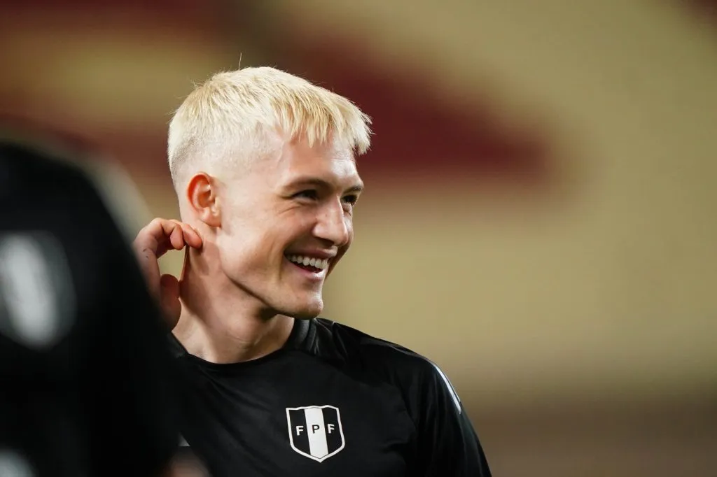 Oliver Sonne en el Estadio Monumental “U”. (Foto: FPF).