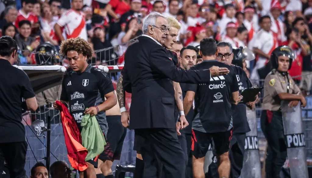 Sonne con Fossati. (Foto: Selección de Perú Prensa)