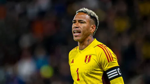 Pedro Gallese y Perú.