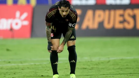 Gianluca Lapadula y Universitario de Deportes