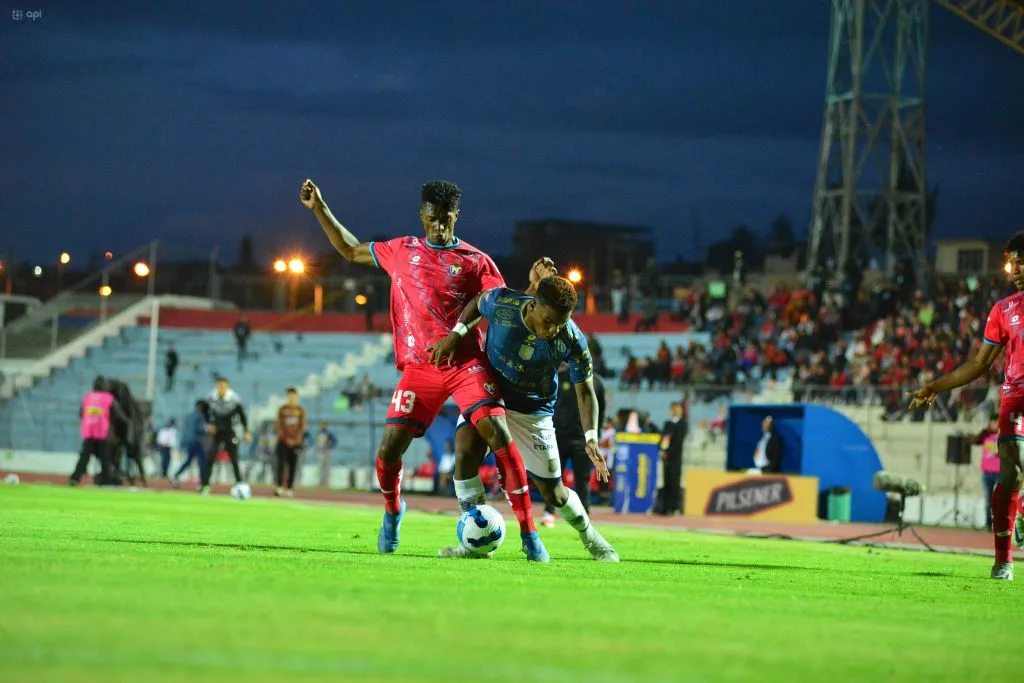 El Nacional terminó perdiendo el primer tiempo 1×0. (Foto: API)