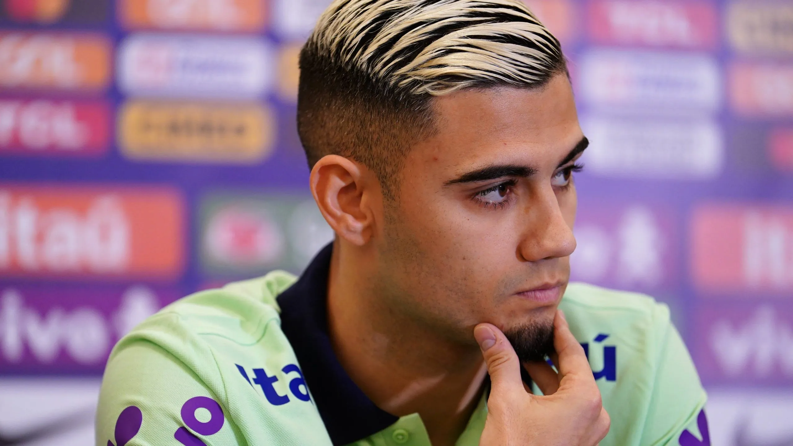 Andreas Pereira en la rueda de prensa previa al choque con Inglaterra.