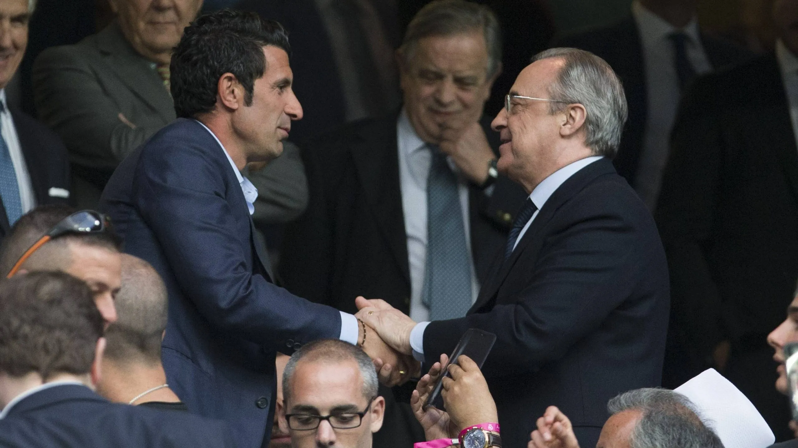 Luis Figo confesó sus diferencias con Florentino Pérez.