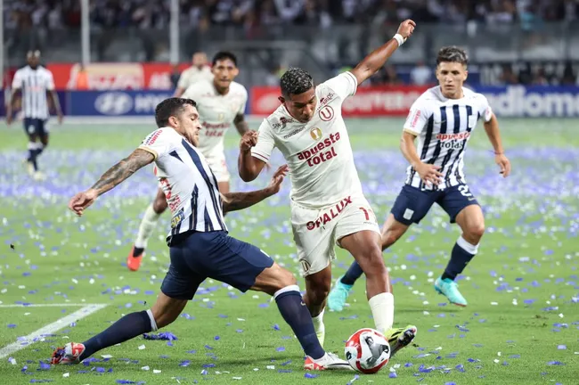 Edison Flores Universitario Perú