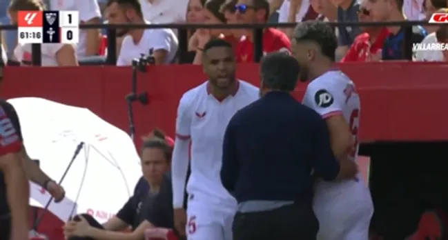 El momento del encontronazo entre Youssef En-Nesyri y Enrique Sánchez Flores.