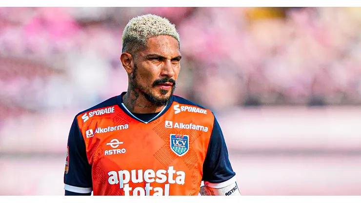Paolo Guerrero en César Vallejo.