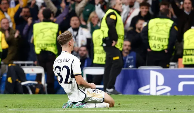 Nico Paz festeja su gol ante Nápoles con Real Madrid: IMAGO