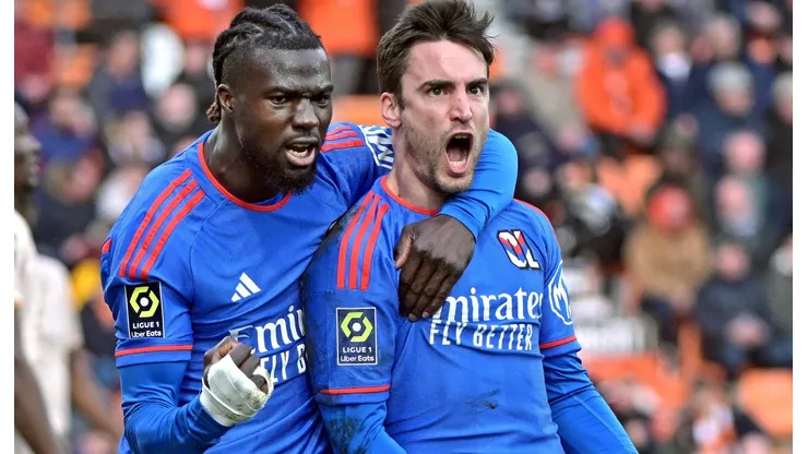 Nicolas Tagliafico celebrando uno de sus goles en Lyon.
