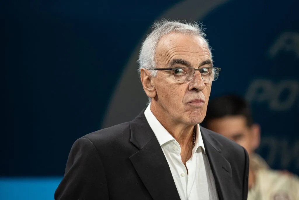 Jorge Fossati en un partido por Copa Sudamericana. (Foto: IMAGO).