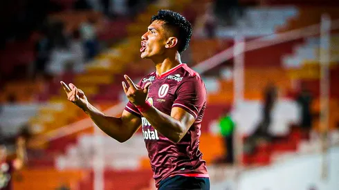 Universitario vs Garcilaso.