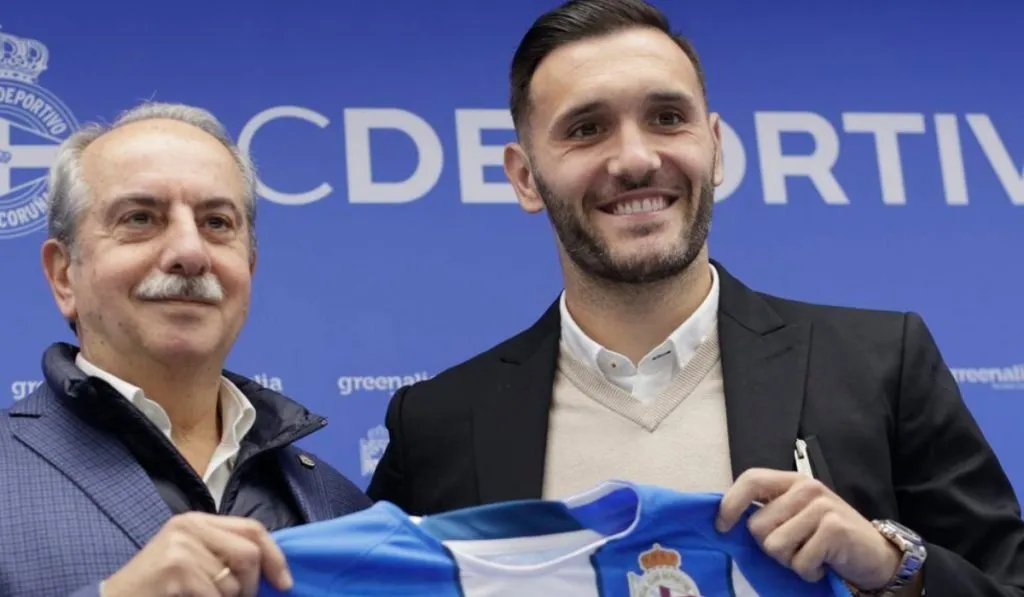 Lucas Pérez en su presentación por Deportivo de La Coruña: TW