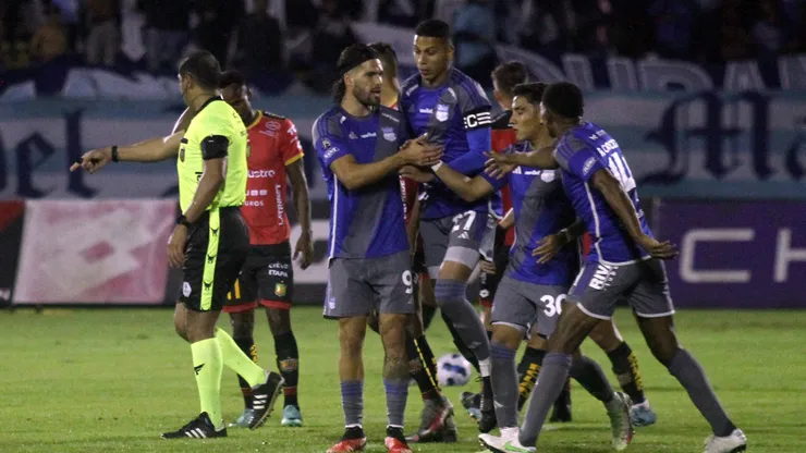 Emelec fue multado de manera insólita