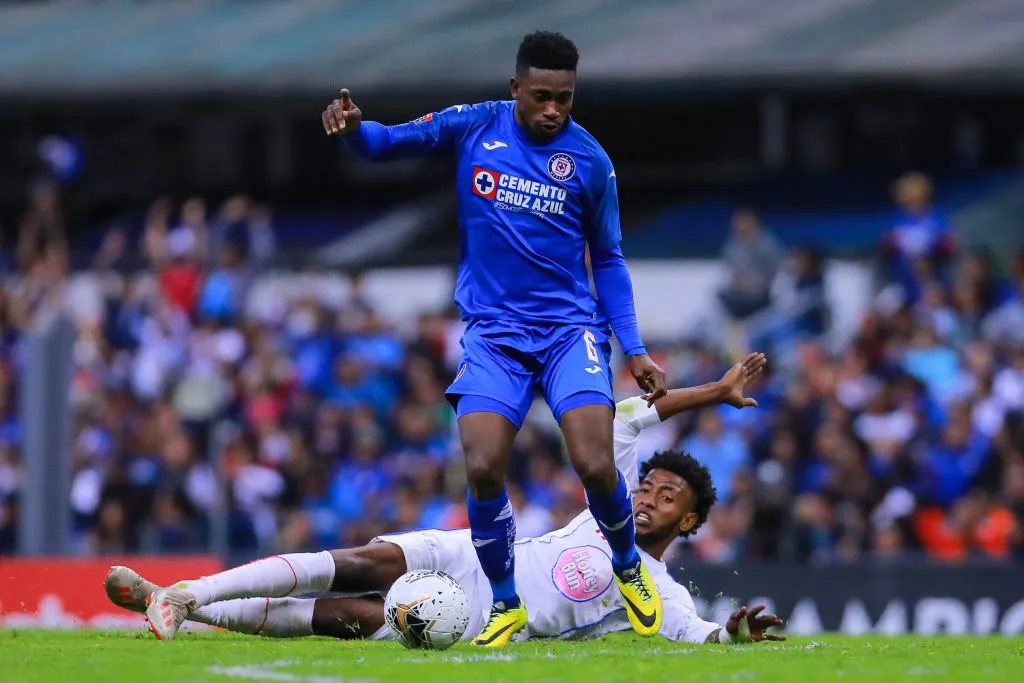 Jonathan Borja estuvo un semestre en Cruz Azul y era uno de los pedidos por los hinchas. Foto: Getty.