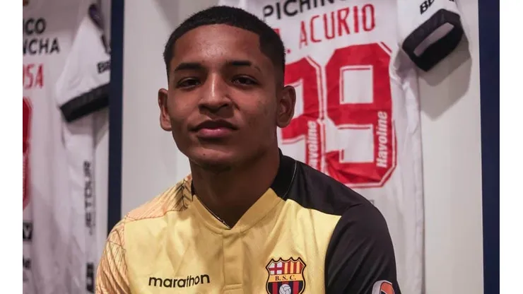 John Acurio dejará Barcelona para el 2024