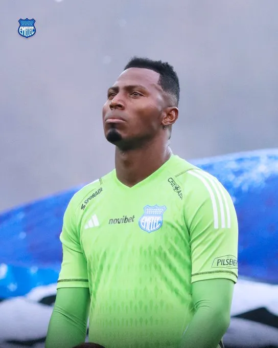 Pedro Ortiz fue el mejor jugador del partido en el Clásico del Astillero. (Foto: @CSEmelec)