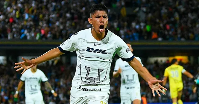 Piero Quispe en Pumas de México. (Foto: IMAGO)