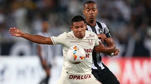 Universitario vs. Botafogo.