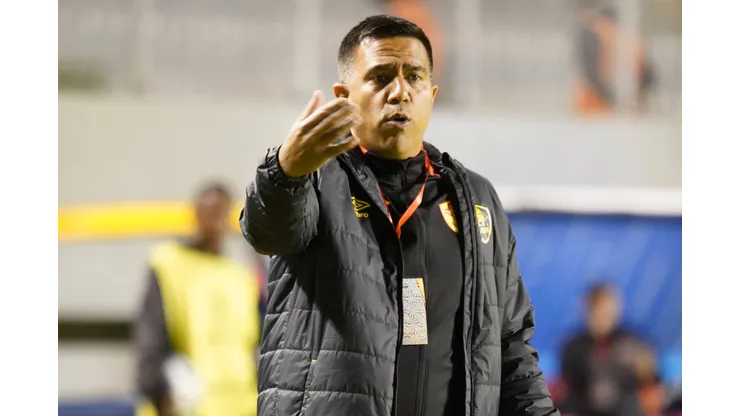 César Farías, DT Aucas 2022. Foto: IMAGO