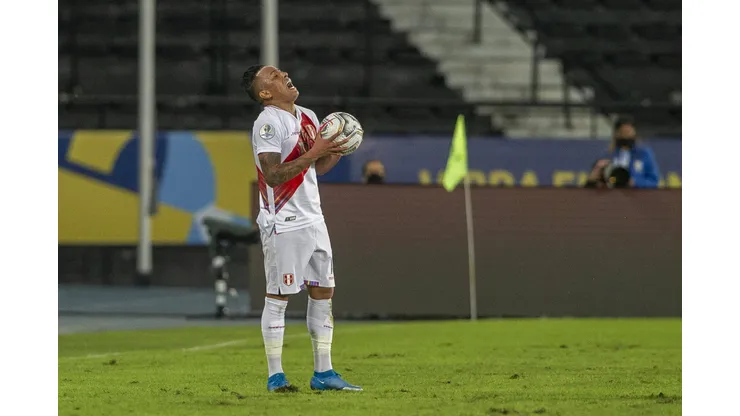 Christian Cueva y los consejos del Mago Valdivia