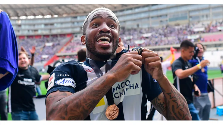 Alianza Lima y Jefferson Farfán.