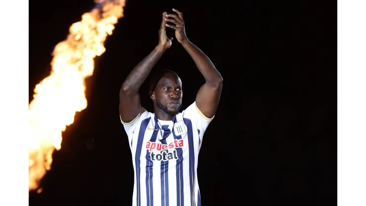 Alianza Lima recibió crítica de panameño