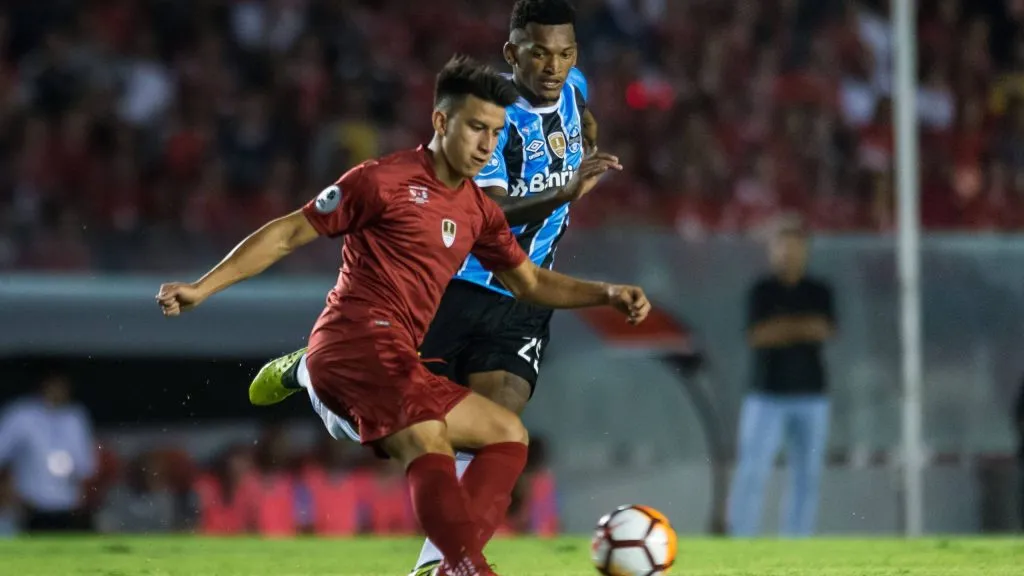 Fernando Gaibor fue uno de los fichajes de Ariel Holan en Argentina. Foto: Getty.