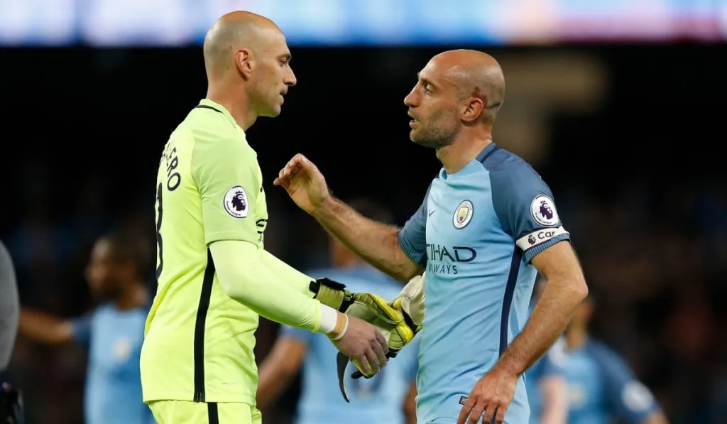 Caballero y Zabaleta, pilares de los primeros City de Guardiola: IMAGO