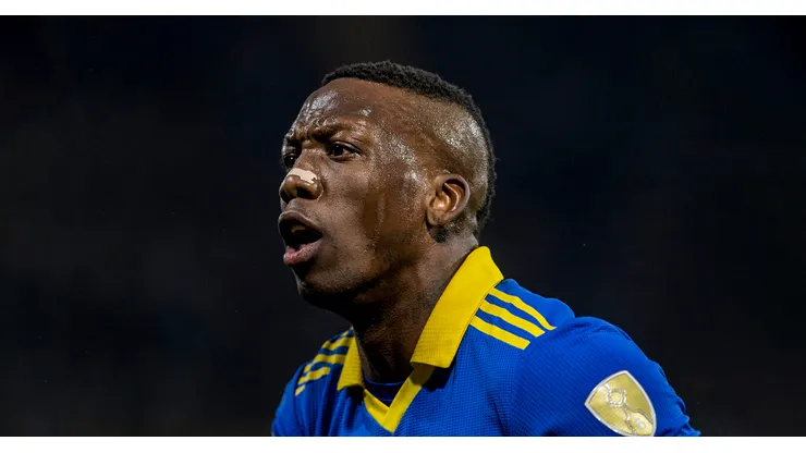 Luis Advíncula y Boca Juniors.