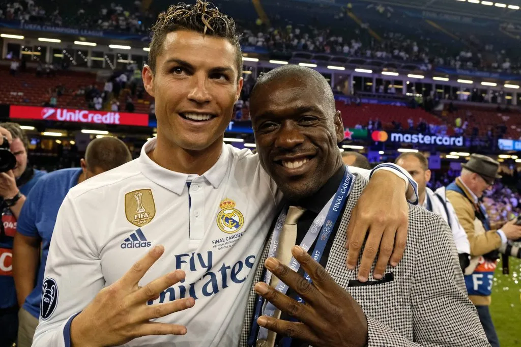 Seedorf, ya en modo leyenda, festejando con Cristiano Ronaldo la Champions del 2017, tras la final ante Juventus. (Foto: Imago)