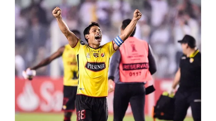 Matías Oyola podría tener su debut como DT en LigaPro