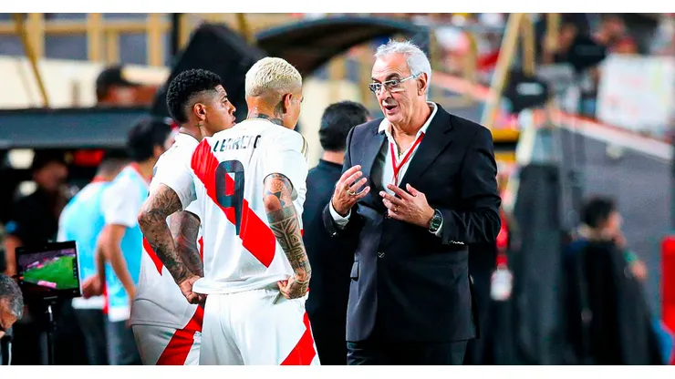 Paolo Guerrero y Jorge Fossati.
