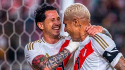 Gianluca Lapadula y Paolo Guerrero en Perú.