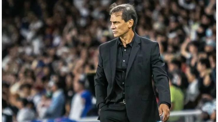 Universitario y Fabián Bustos sus claves