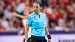 Stéphanie Frappart quedó en el ojo de la tormenta luego de sus polémicos fallos arbitrales en el Lyon vs. Valenciennes por Copa de Francia.
