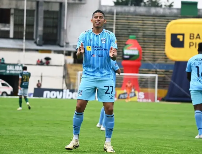 Kevin Quevedo celebrando su gol en Ecuador. (Foto: Universidad Católica).